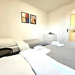 City Apartments *