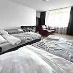 City Apartments * Нойс