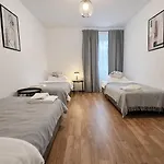 City Apartments Нойс