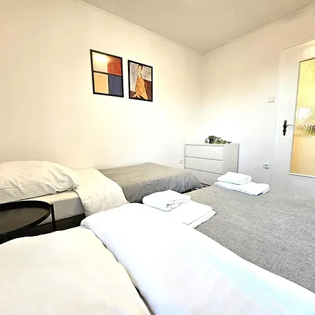 City Apartments *